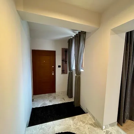 Grape Vine Apartment Surcin